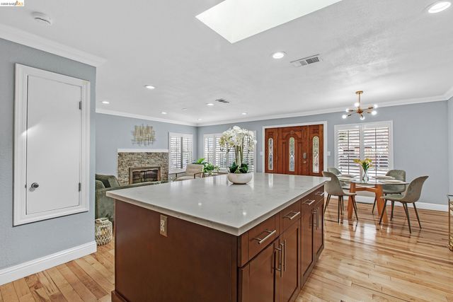 809 Gridley St, San Jose, CA 95127