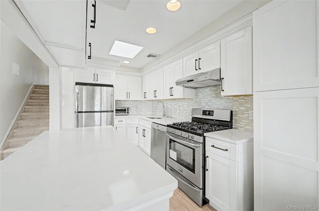 12027 Riviera Court 2B, College Point, NY 11356