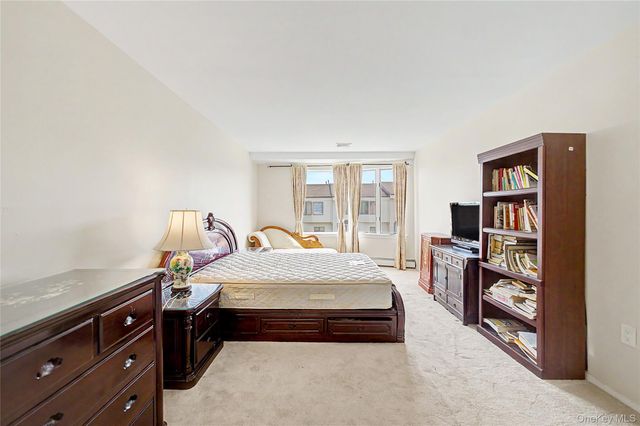 12027 Riviera Court 2B, College Point, NY 11356