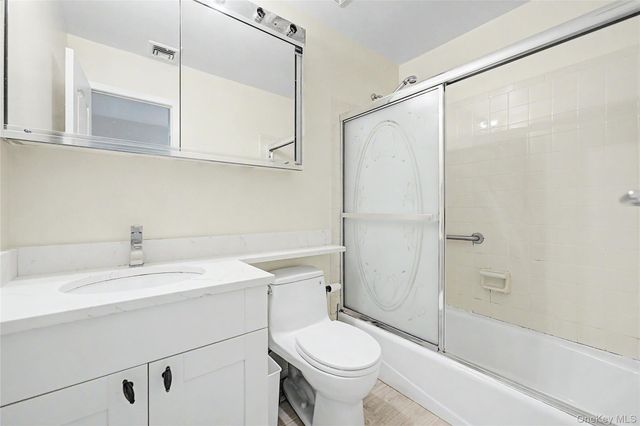12027 Riviera Court 2B, College Point, NY 11356