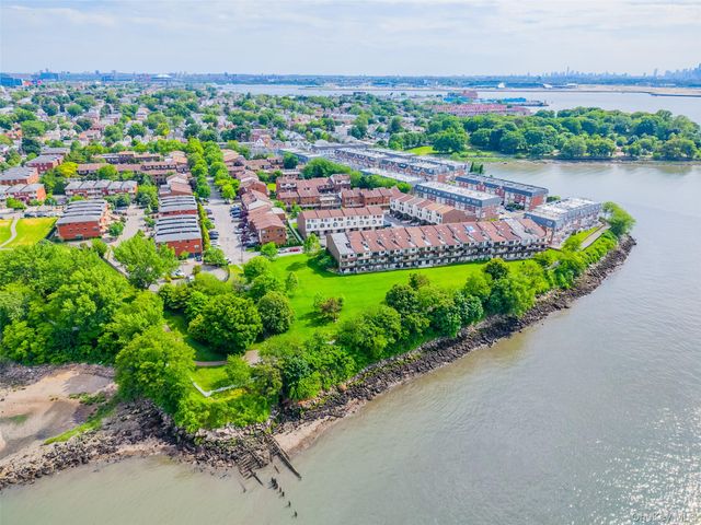 12027 Riviera Court 2B, College Point, NY 11356