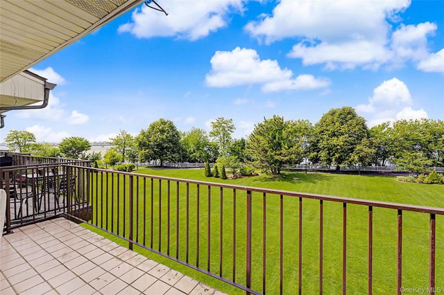 12027 Riviera Court 2B, College Point, NY 11356