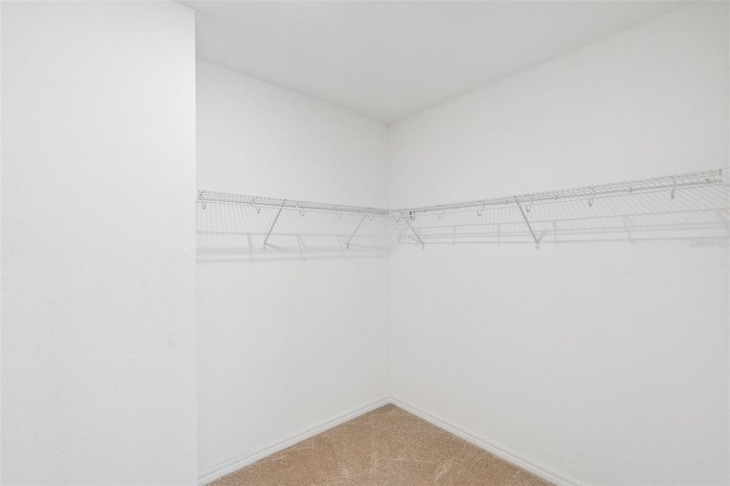 Image 21 of property listing at 687 CAMPO LANE, Davenport, FL 33837