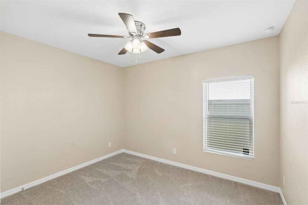 Image 23 of property listing at 687 CAMPO LANE, Davenport, FL 33837