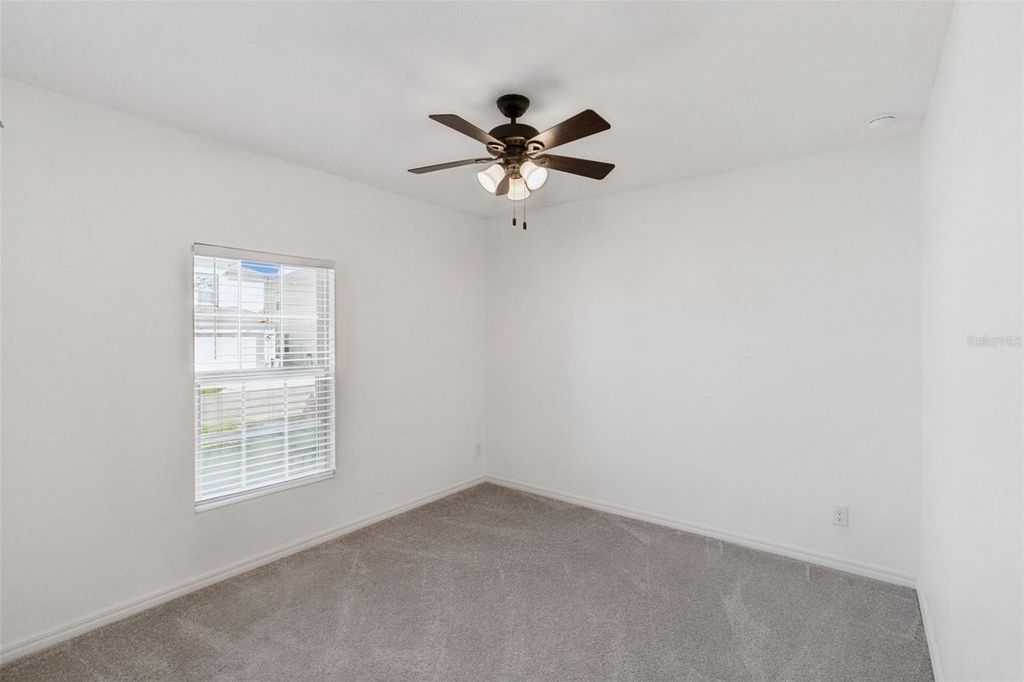 Image 27 of property listing at 687 CAMPO LANE, Davenport, FL 33837