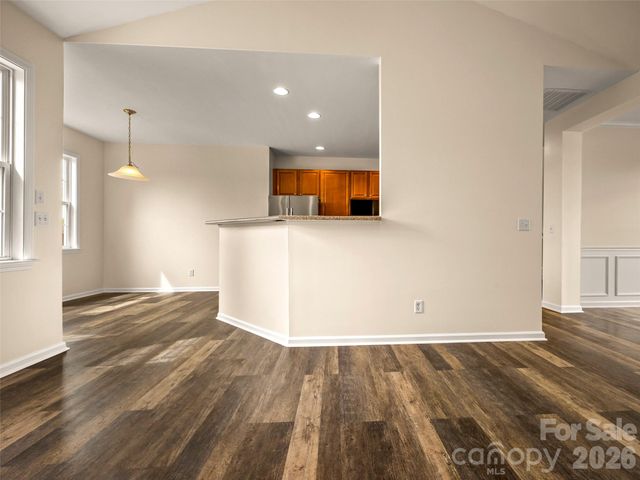 33 W Hiawassee Road, Fletcher, NC 28732