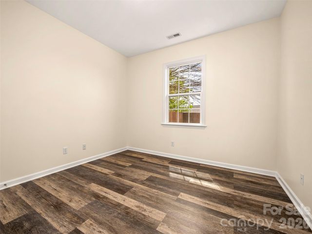 33 W Hiawassee Road, Fletcher, NC 28732