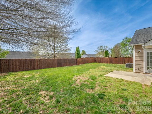 33 W Hiawassee Road, Fletcher, NC 28732