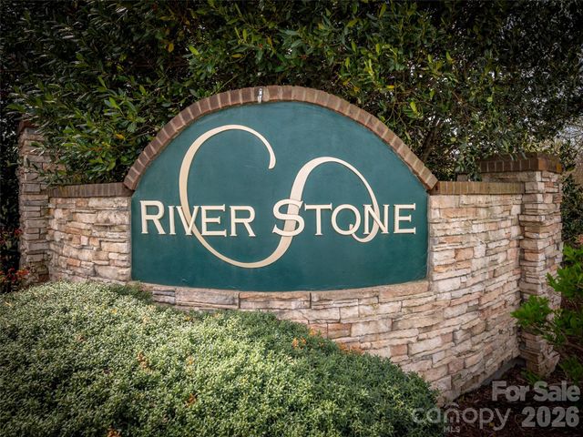 33 W Hiawassee Road, Fletcher, NC 28732