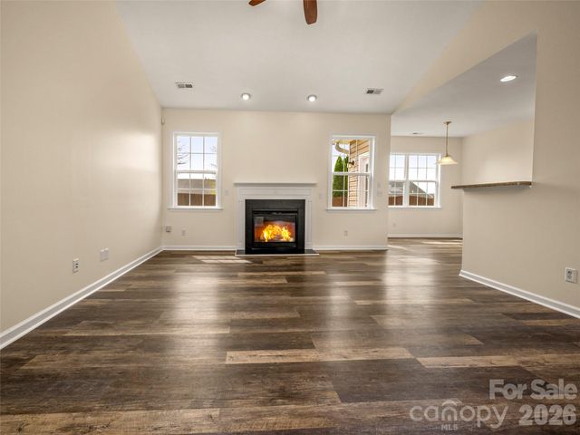 33 W Hiawassee Road, Fletcher, NC 28732