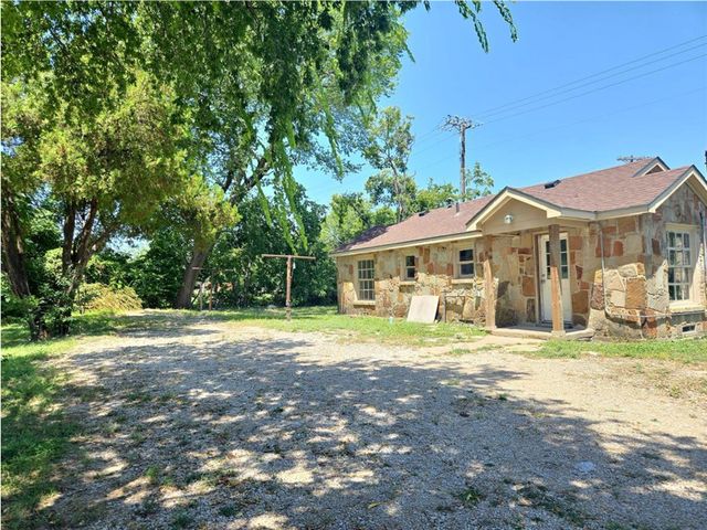 210 W AVENUE A, Garland, TX 75040