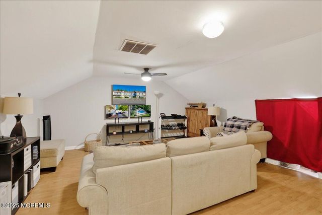 73 Rita Lane, Jackson, NJ 08527