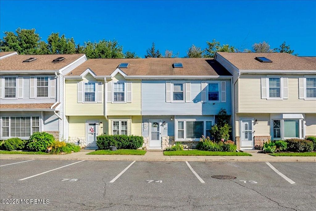 73 Rita Lane, Jackson, NJ 08527