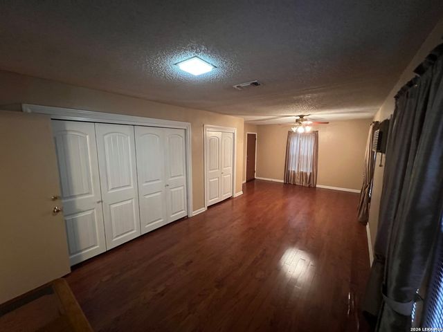 347 ANTON DR, San Antonio, TX 78223