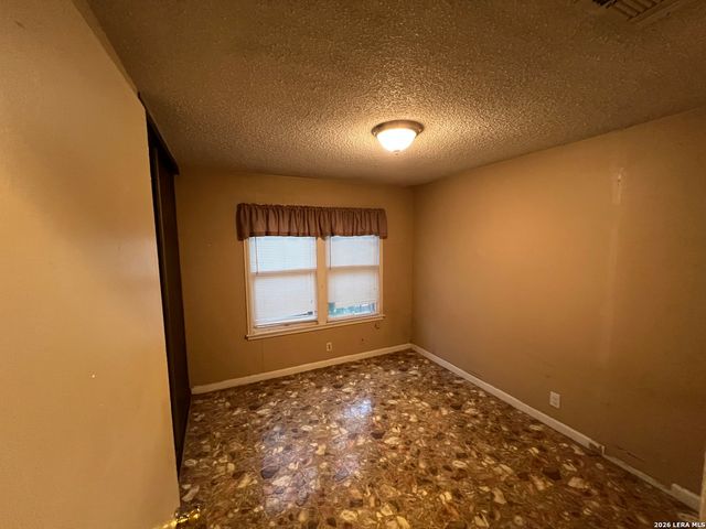 347 ANTON DR, San Antonio, TX 78223