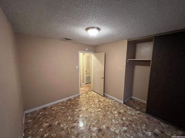 347 ANTON DR, San Antonio, TX 78223