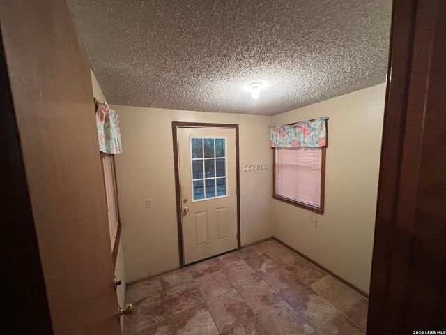 347 ANTON DR, San Antonio, TX 78223
