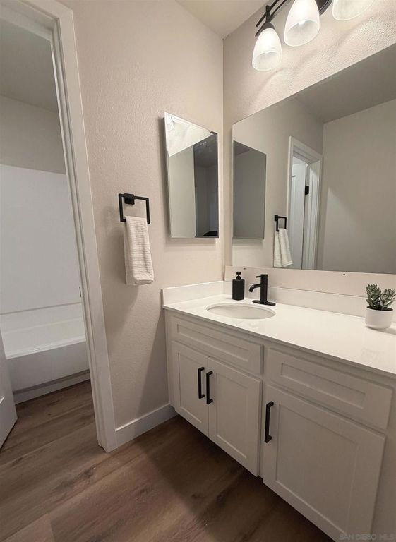 Image 12 of property listing at 4235 Asher 43, San Diego, CA 92110