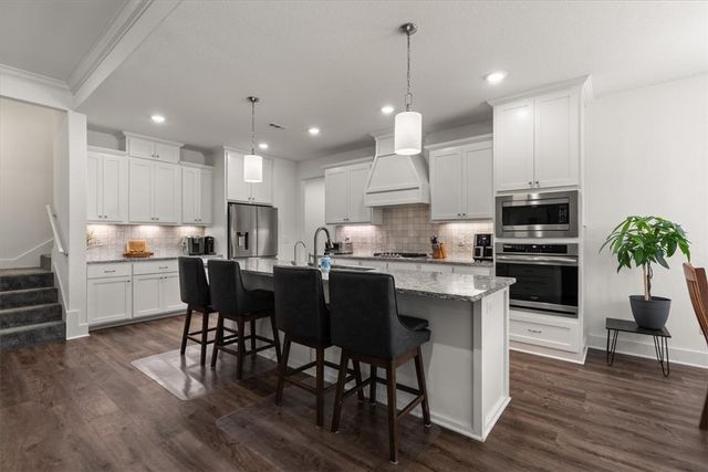 65 Taylor Drive, Bella Vista, AR 72714