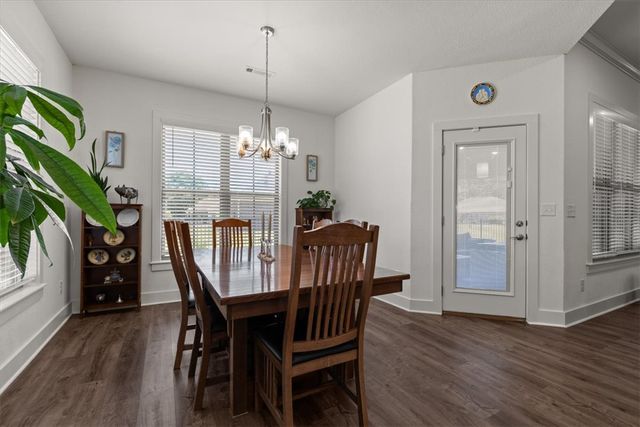 65 Taylor Drive, Bella Vista, AR 72714