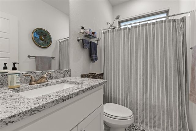 65 Taylor Drive, Bella Vista, AR 72714