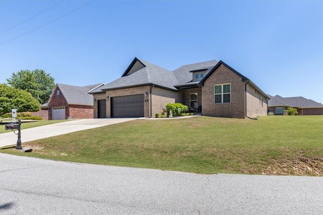65 Taylor Drive, Bella Vista, AR 72714