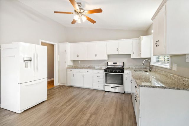 2320 Oakland Drive NW, Cleveland, TN 37311