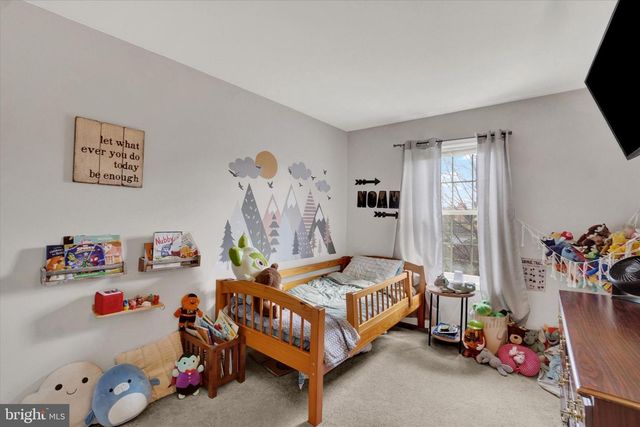 336 DEERFIELD DR, Mount Joy, PA 17552