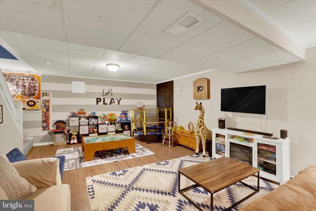 336 DEERFIELD DR, Mount Joy, PA 17552