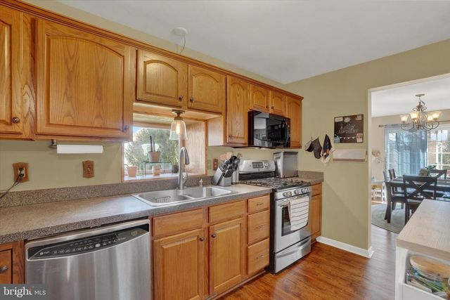 336 DEERFIELD DR, Mount Joy, PA 17552