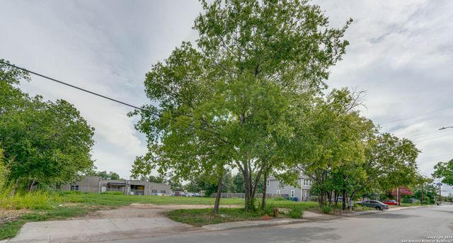 134 Belmont, San Antonio, TX 78202