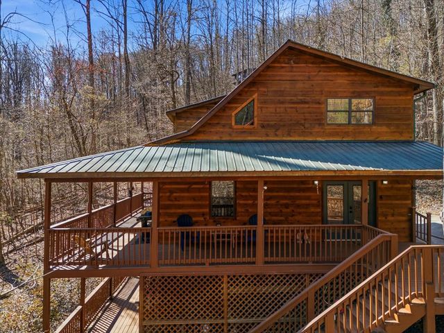 6205 Trevor Way, Young Harris, GA 30582