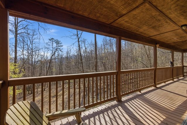 6205 Trevor Way, Young Harris, GA 30582