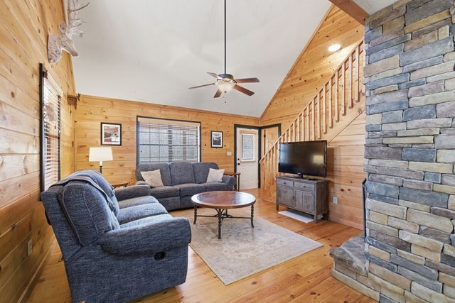 6205 Trevor Way, Young Harris, GA 30582