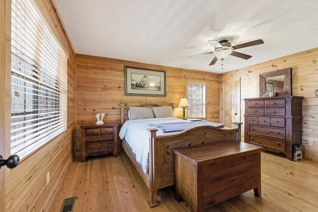 6205 Trevor Way, Young Harris, GA 30582