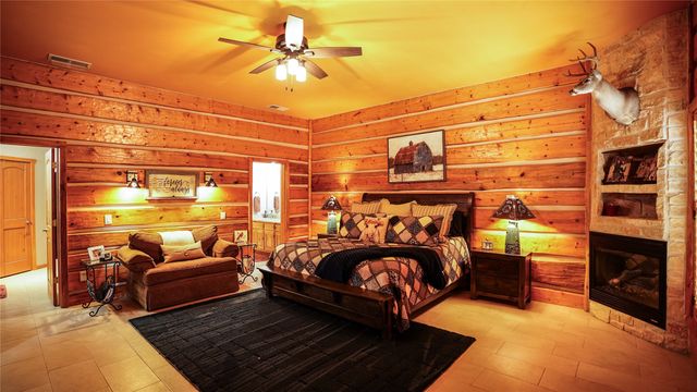 1436 County Road 216, Iredell, TX 76649