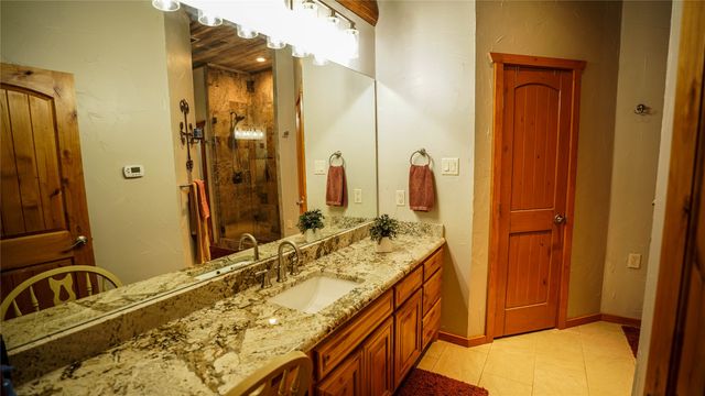 1436 County Road 216, Iredell, TX 76649