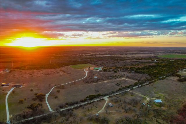 1436 County Road 216, Iredell, TX 76649