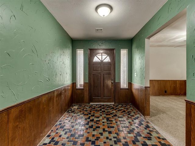 6212 Willowridge Drive, Oklahoma City, OK 73122