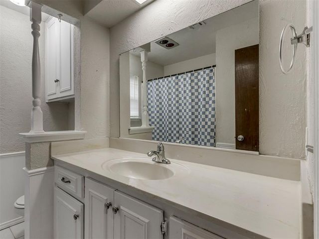 6212 Willowridge Drive, Oklahoma City, OK 73122