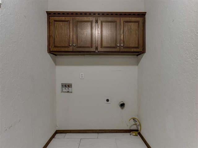 6212 Willowridge Drive, Oklahoma City, OK 73122