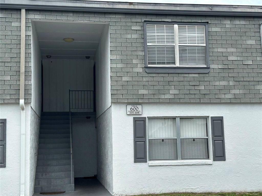 1000 S SEMORAN BOULEVARD 608, Winter Park, FL 32792