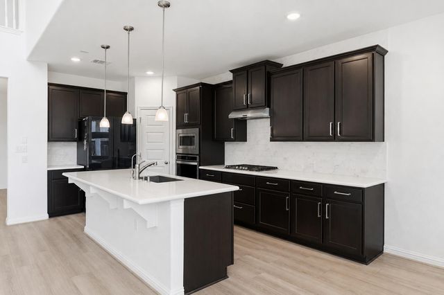 7220 Poulain DR, Austin, TX 78738