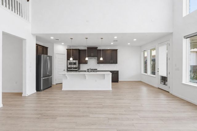 7220 Poulain DR, Austin, TX 78738