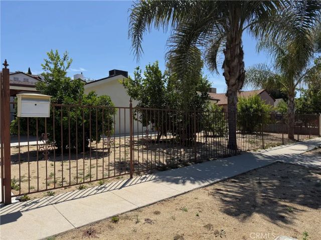 7120 Quartz, Winnetka, CA 91306