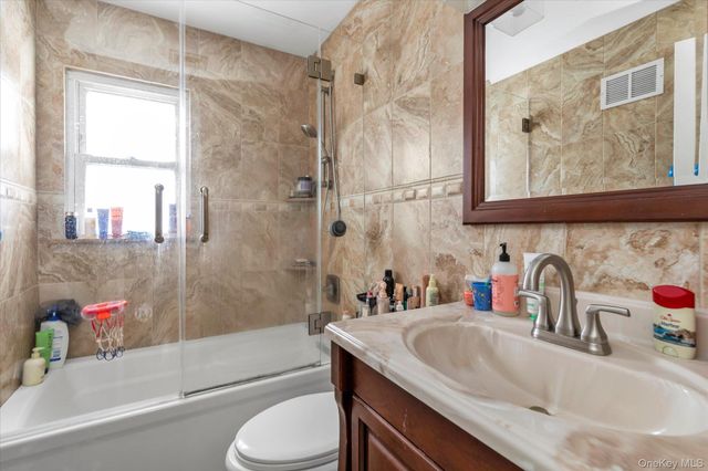 16 Layton Street, Freeport, NY 11520