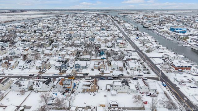 16 Layton Street, Freeport, NY 11520