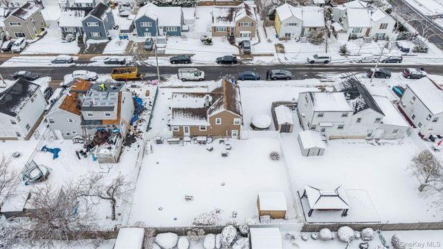 16 Layton Street, Freeport, NY 11520