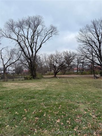 1014 Thomas V Bryant Drive, Jeffersonville, IN 47130