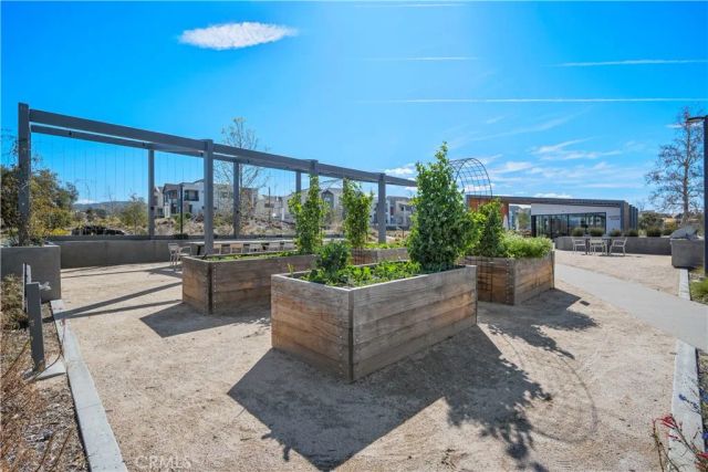 27105 Valley Oak, Valencia, CA 91381